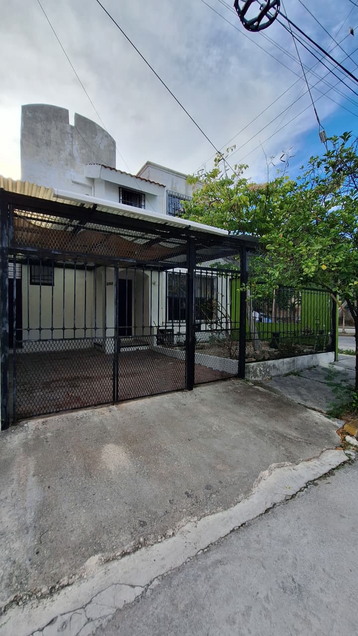 Casa en renta para negocio u oficina AV NICHUPTE  - Imagen 4