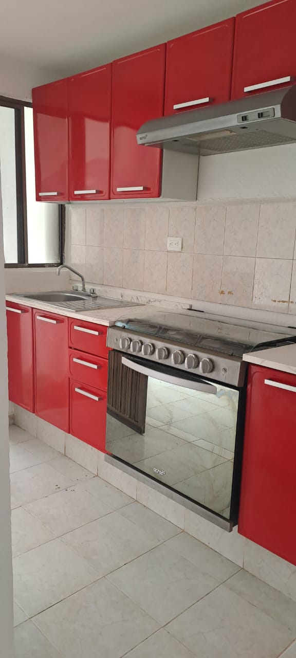 CASA EN RENTA PORTO ALEGRE - Av. Las Torres/Kabah  - Imagen 3