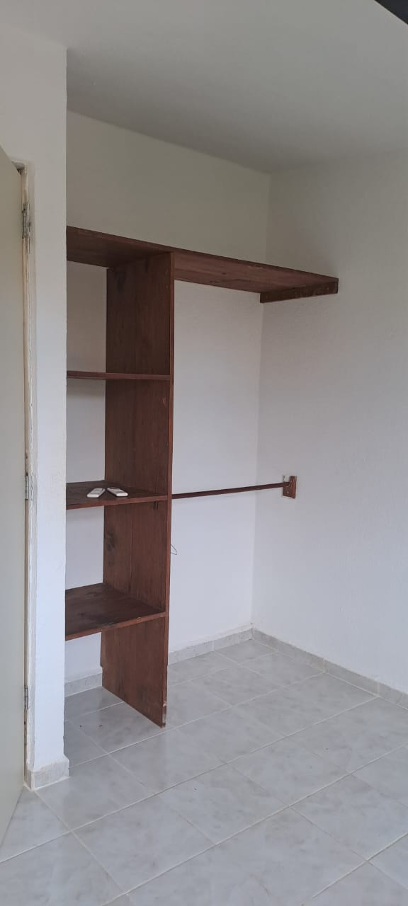 CASA EN RENTA PORTO ALEGRE - Av. Las Torres/Kabah  - Imagen 6