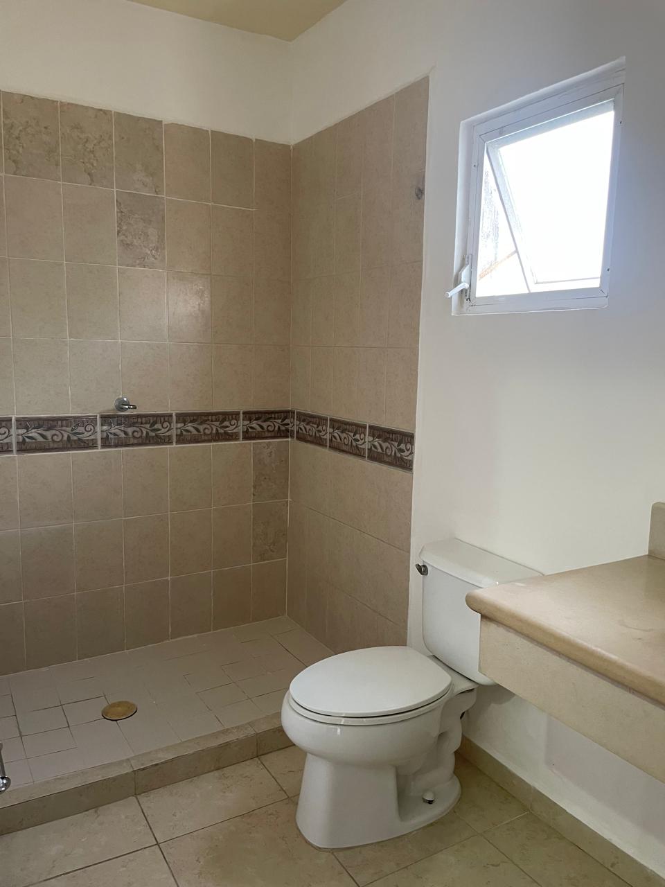 CASA EN RENTA QUINTA MADEIRA - Imagen 12